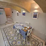 Amelie - Charming Townhouse In The Heart Of *