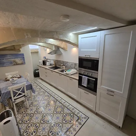 Amelie - Charming Townhouse In The Heart Of *