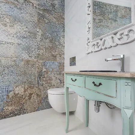 Amelie - Charming Townhouse In The Heart Of Holiday home *