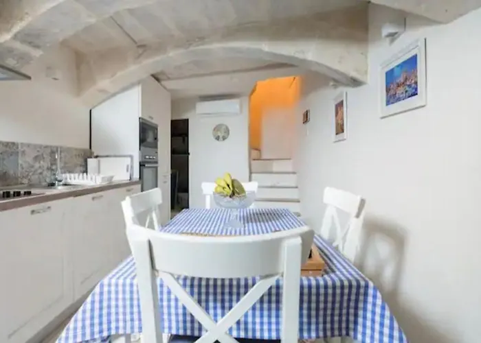 Дом отдыха Amelie - Charming Townhouse In The Heart Of Рабат