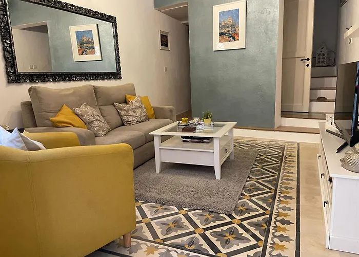 Hébergement de vacances Amelie - Charming Townhouse In The Heart Of